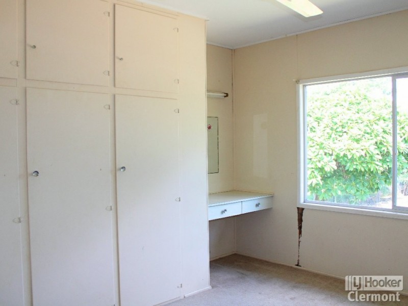 27 Beatty Street, Clermont QLD 4721