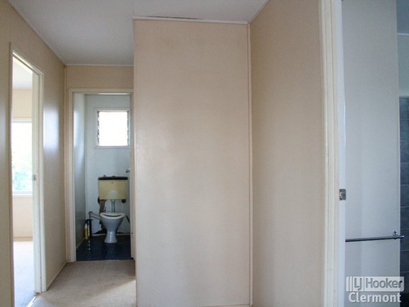 27 Beatty Street, Clermont QLD 4721