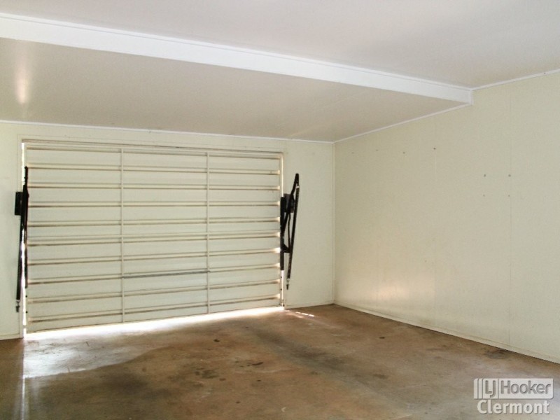 27 Beatty Street, Clermont QLD 4721