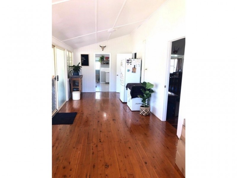 3 Douglass Street, Clermont QLD 4721