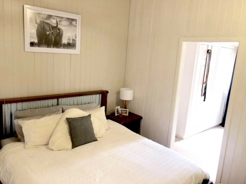 3 Douglass Street, Clermont QLD 4721