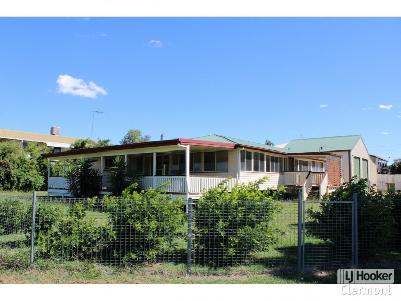 3 Douglass Street, Clermont QLD 4721