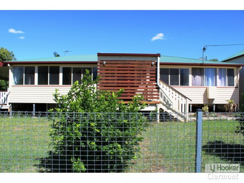 3 Douglass Street, Clermont QLD 4721