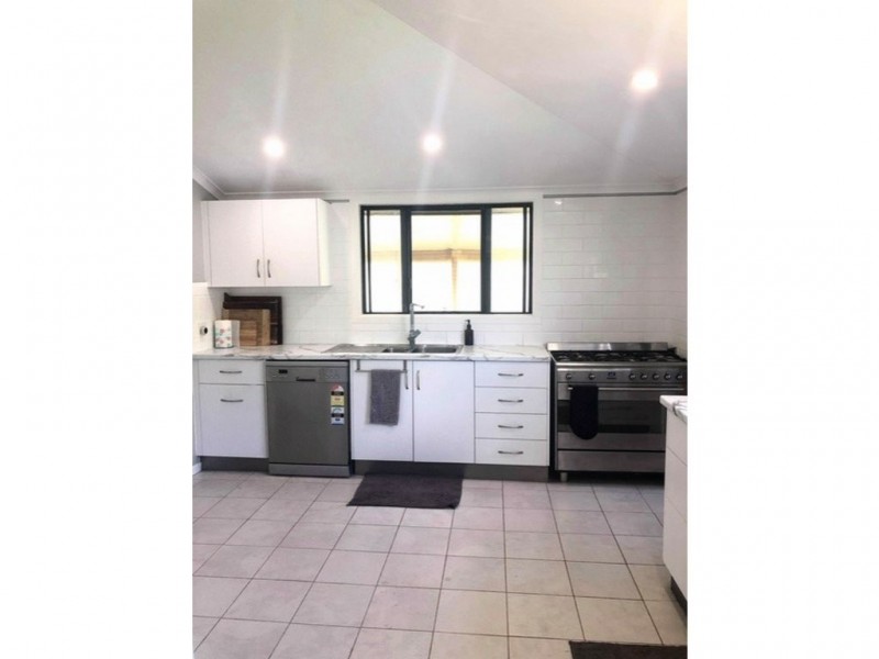 3 Douglass Street, Clermont QLD 4721