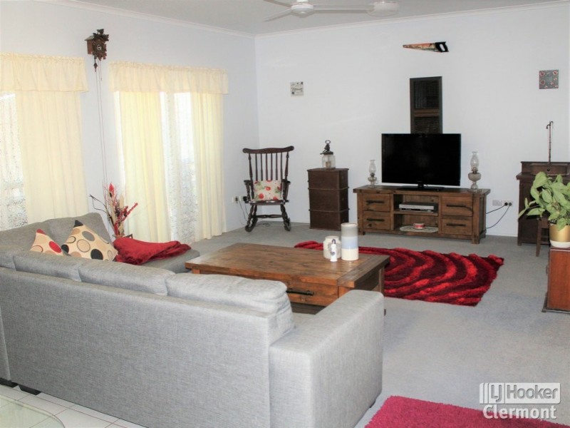 5 Derrett Court, Clermont QLD 4721