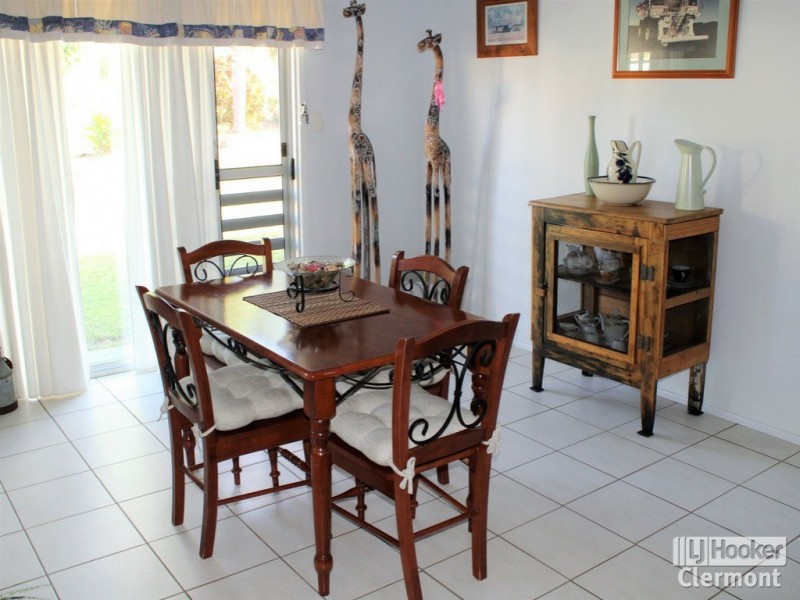 5 Derrett Court, Clermont QLD 4721