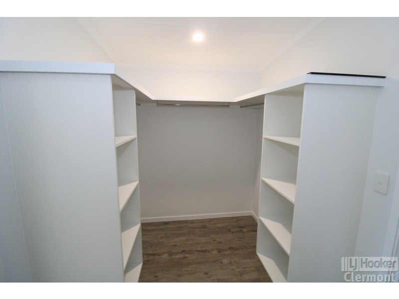 11 Beatty Street, Clermont QLD 4721