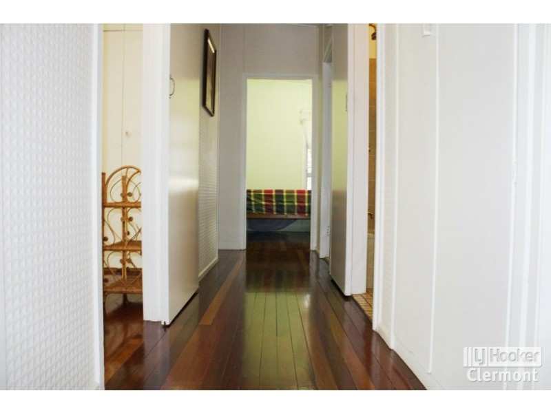 66 Box Street, Clermont QLD 4721