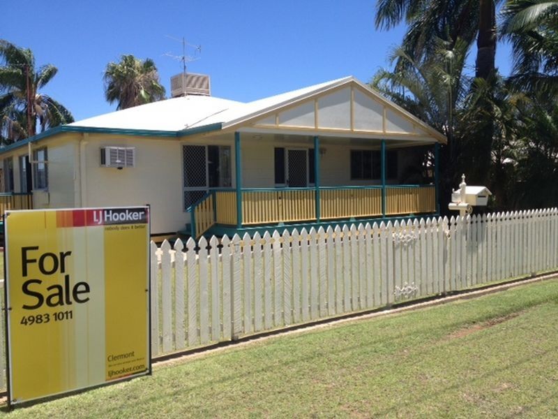 56 Capricorn Street, Clermont QLD 4721