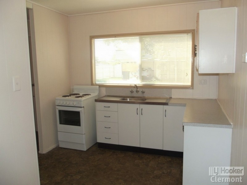 Unit 1 & 2/26 Kitchener Street, Clermont QLD 4721