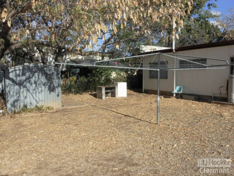 Unit 1 & 2/26 Kitchener Street, Clermont QLD 4721