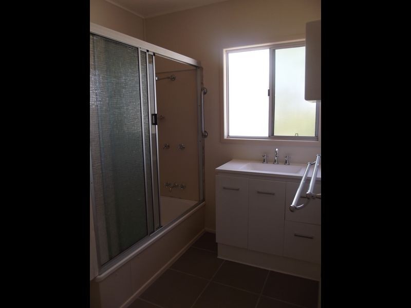 8 BLAMEY STREET, Clermont QLD 4721