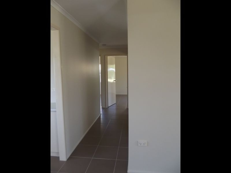 8 BLAMEY STREET, Clermont QLD 4721