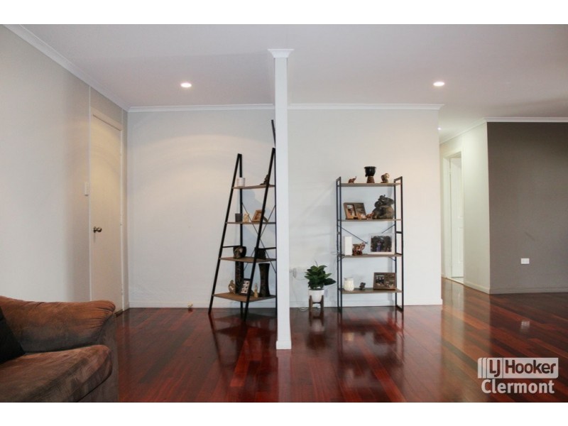 8 East Lane, Clermont QLD 4721