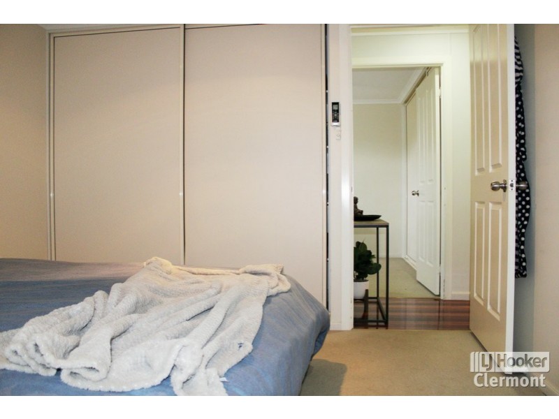 8 East Lane, Clermont QLD 4721