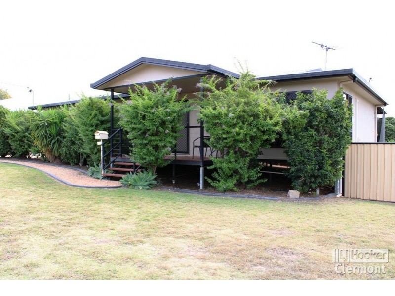8 East Lane, Clermont QLD 4721