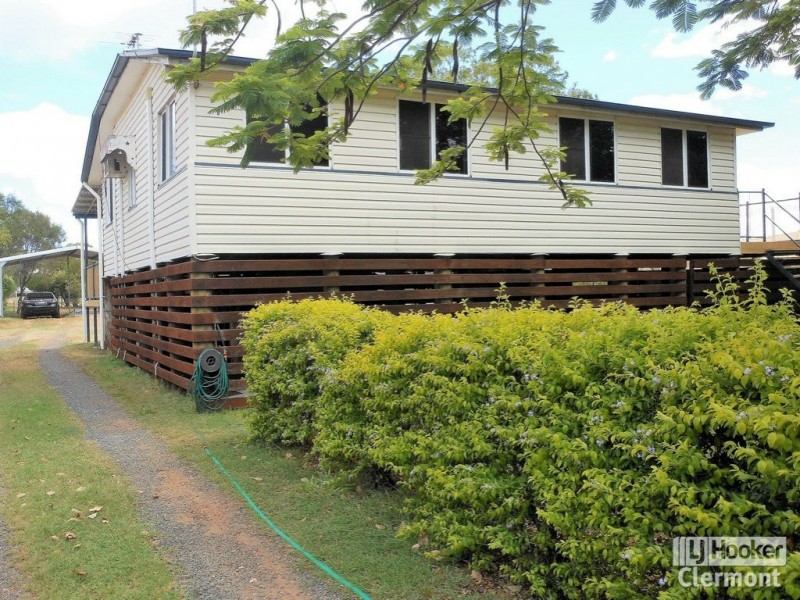 25 Kitchener Street, Clermont QLD 4721