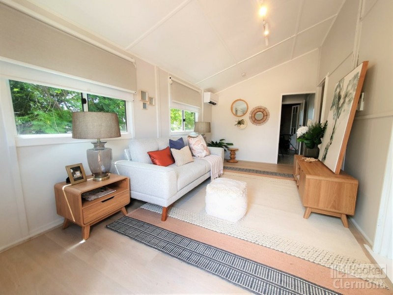 25 Kitchener Street, Clermont QLD 4721