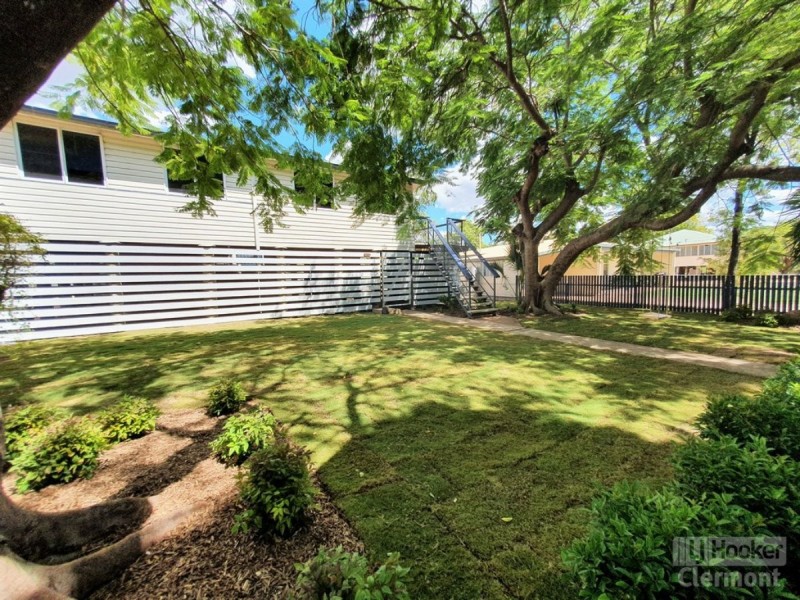 25 Kitchener Street, Clermont QLD 4721