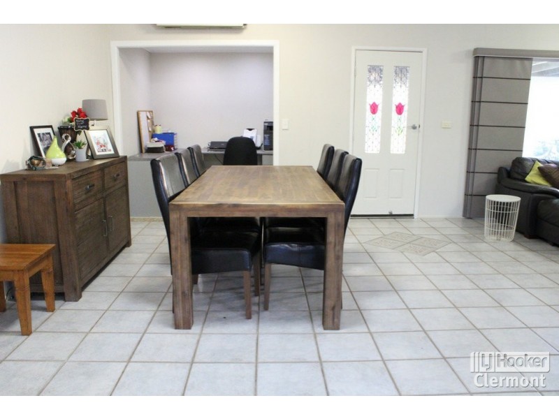 17 Box Street, Clermont QLD 4721