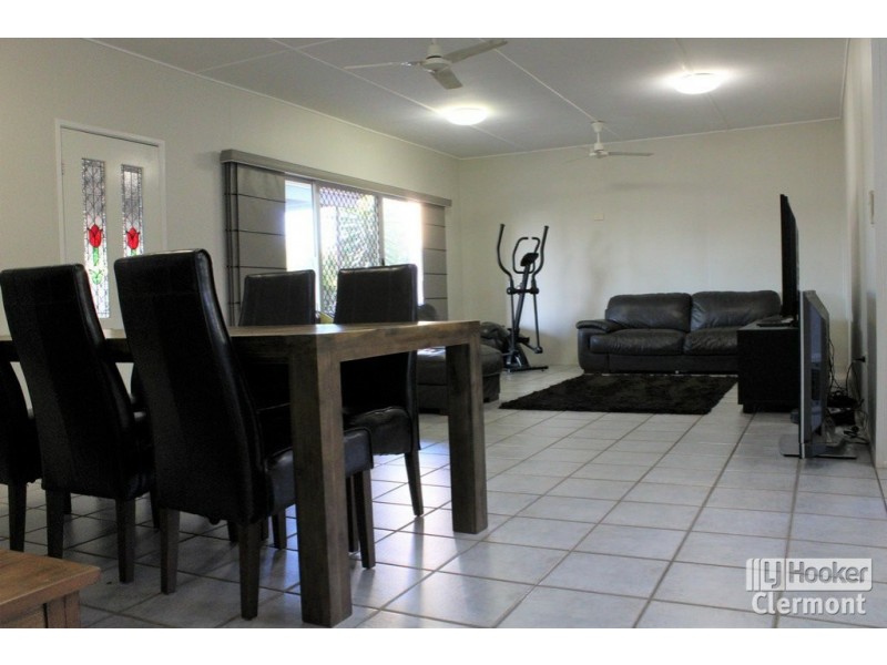 17 Box Street, Clermont QLD 4721