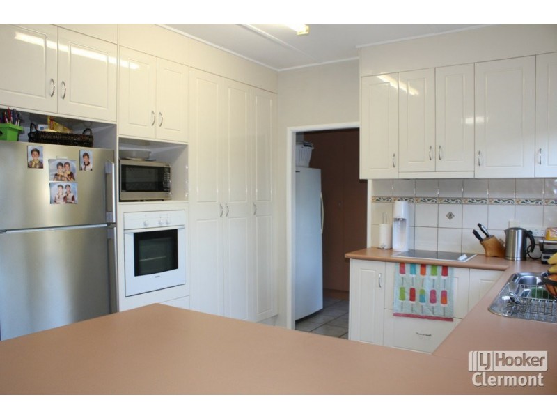 17 Box Street, Clermont QLD 4721