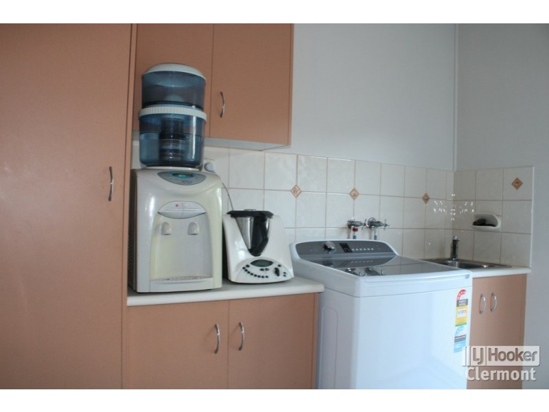 17 Box Street, Clermont QLD 4721