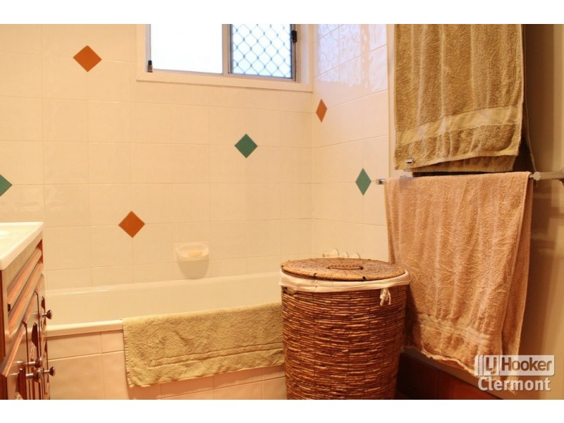 17 Box Street, Clermont QLD 4721