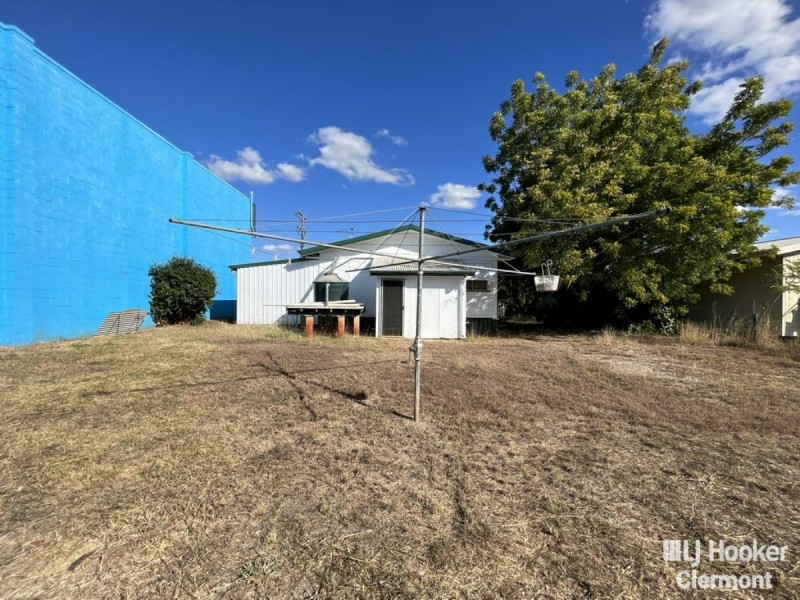 64 Daintree Street, Clermont QLD 4721