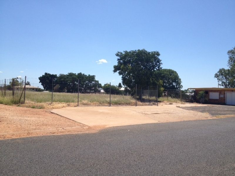 54 Francis Street, Clermont QLD 4721