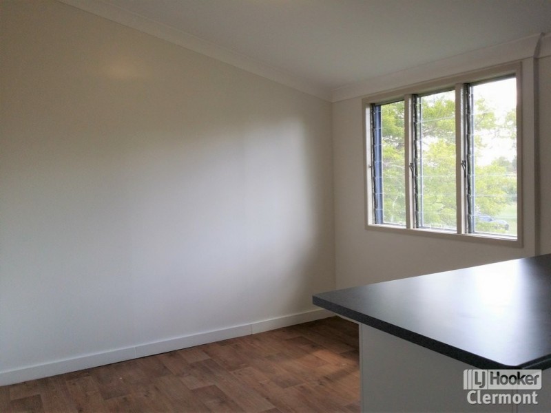 8 Herring Court, Clermont QLD 4721