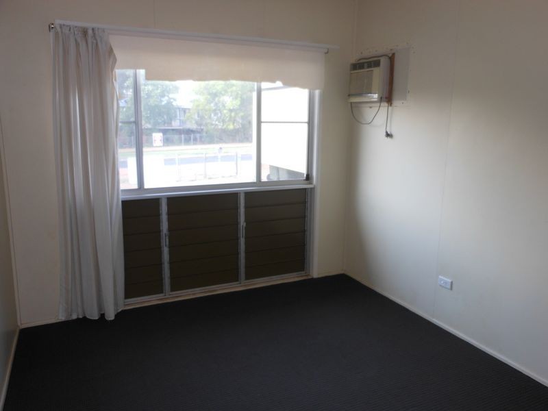 65 Box Street, Clermont QLD 4721