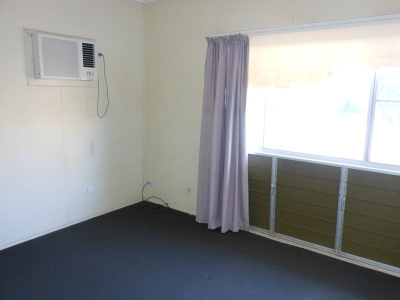 65 Box Street, Clermont QLD 4721