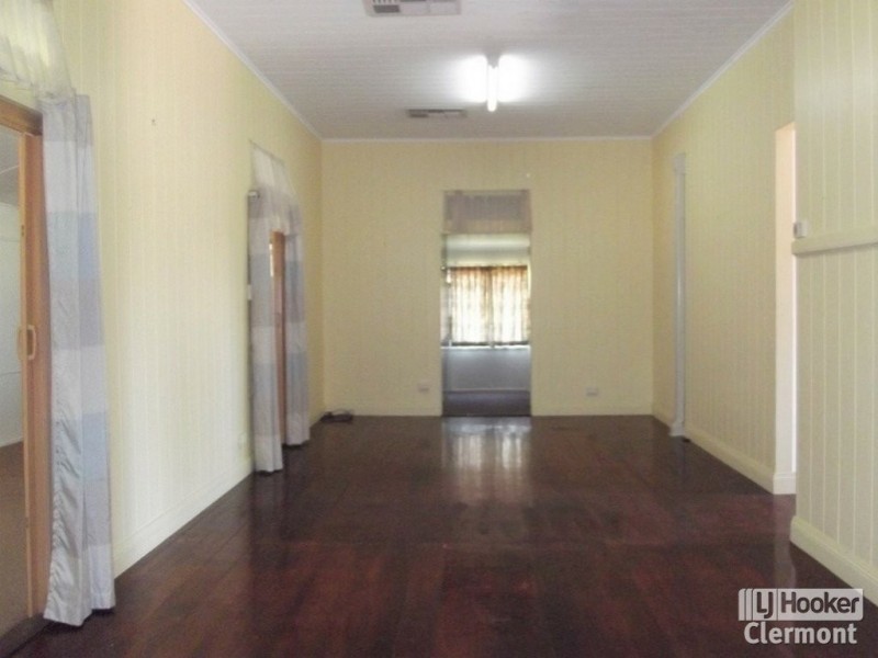 21 Douglass Street, Clermont QLD 4721