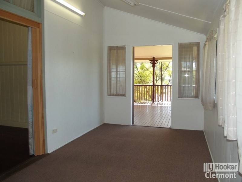 21 Douglass Street, Clermont QLD 4721