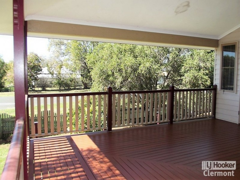 21 Douglass Street, Clermont QLD 4721