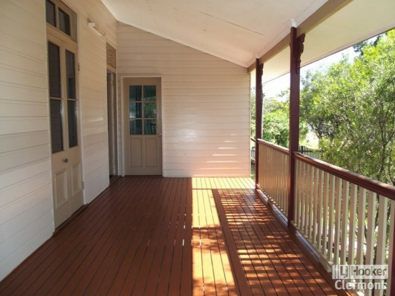 21 Douglass Street, Clermont QLD 4721