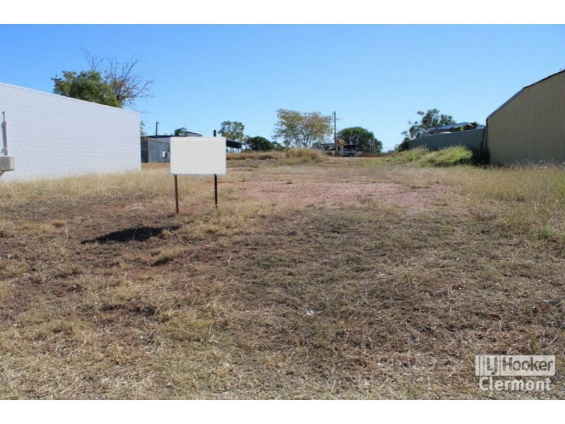 28 Capella Street, Clermont QLD 4721