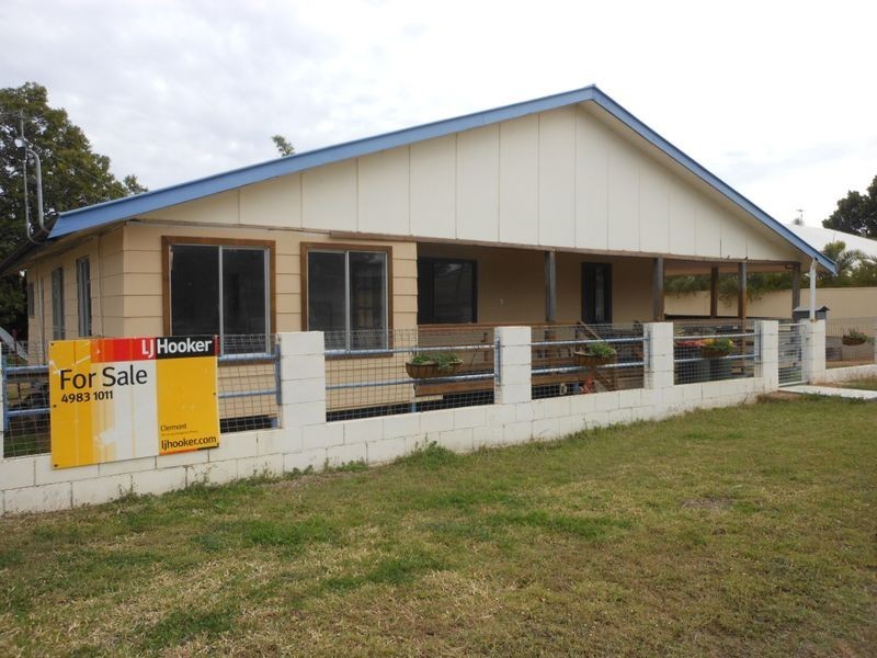 22 Capricorn Street, Clermont QLD 4721