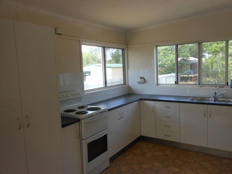 22 Capricorn Street, Clermont QLD 4721