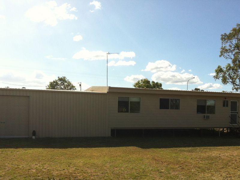 42 Hibernia Road, Capella QLD 4723