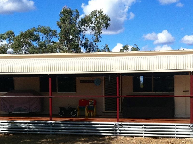 42 Hibernia Road, Capella QLD 4723