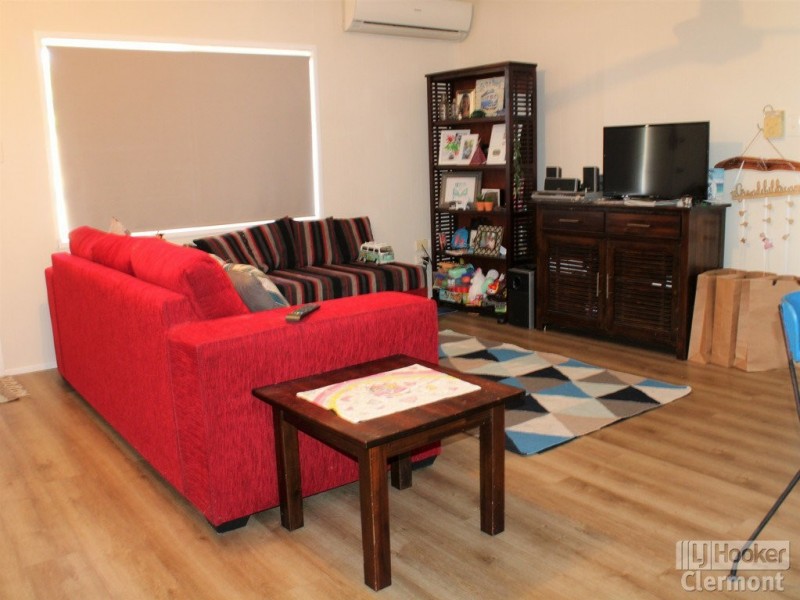 Unit 1 & 2/2 Blamey Street, Clermont QLD 4721
