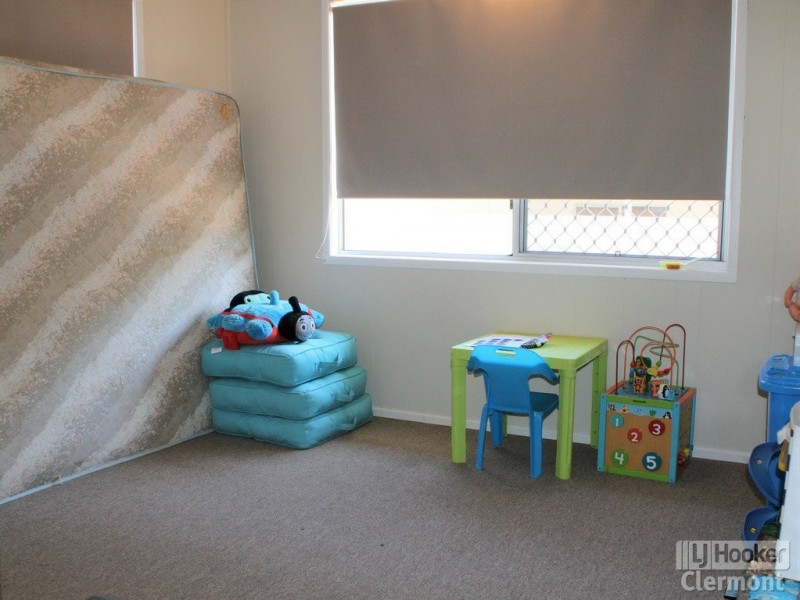 Unit 1 & 2/2 Blamey Street, Clermont QLD 4721