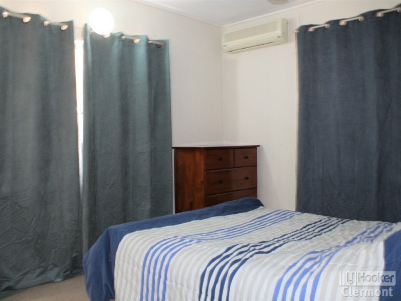 Unit 1 & 2/2 Blamey Street, Clermont QLD 4721