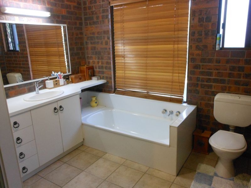 39 Langston Lane, Clermont QLD 4721