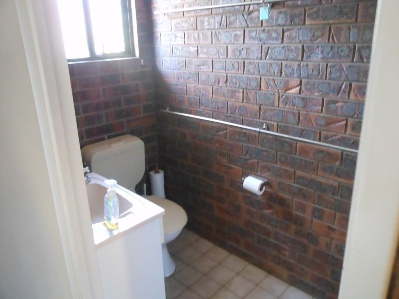 39 Langston Lane, Clermont QLD 4721