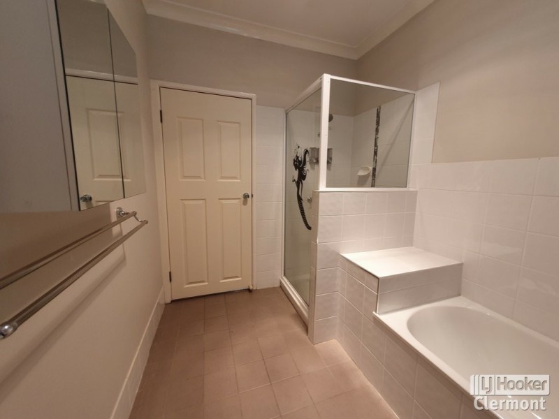 11 Risien Street, Clermont QLD 4721