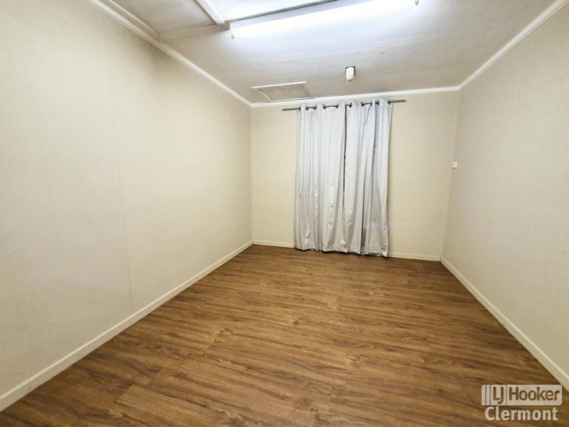 11 Risien Street, Clermont QLD 4721