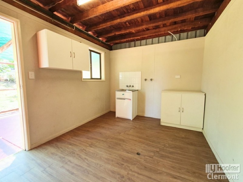11 Risien Street, Clermont QLD 4721